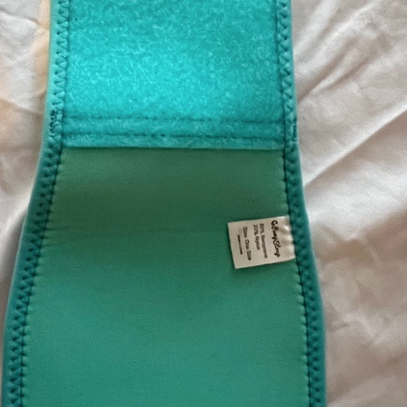 LaVie Breast Pumping Bra PumpStrap - Picture 3 of 6